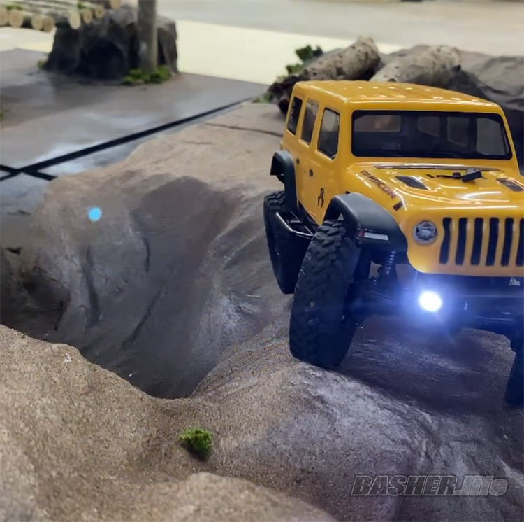 Axial SCX24